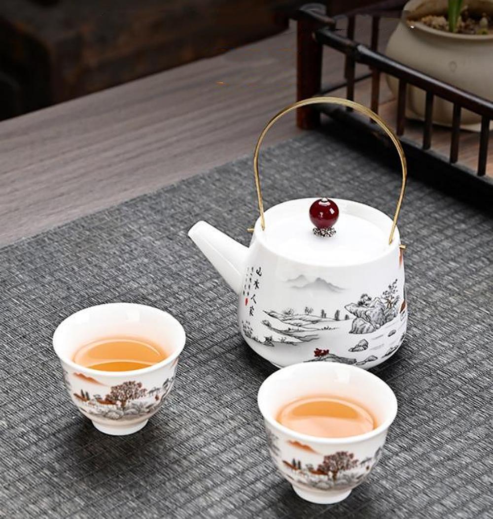 Skopový nefritový bílý porcelán Japonský čajový set - Tušové krajinomalby (reflexní šálek)